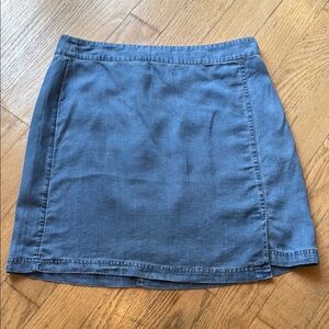 LOFT Skirt chambray women’s size 10
